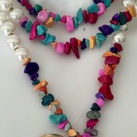 Gold Heart Pendant with Multicolor Beads Necklace - Picture 3 of 8